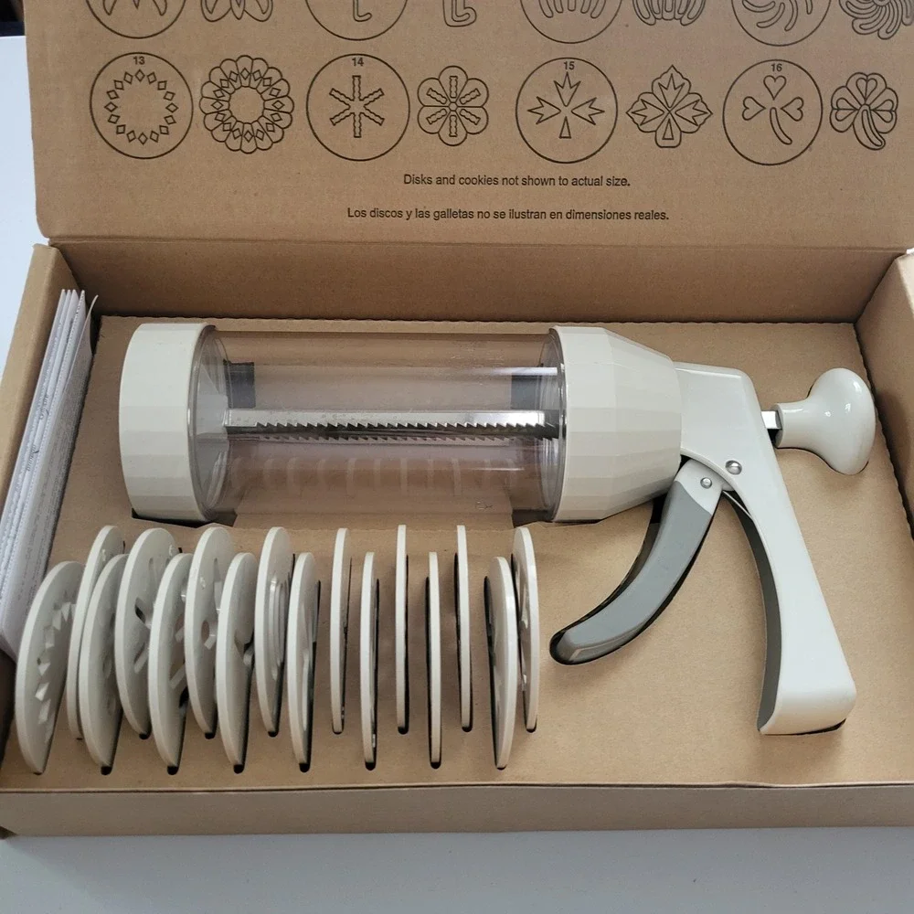 Pampered Chef Cookie Press #1525 Complete w/ 16 Discs Original Box & Instruction